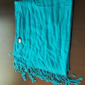 Le Chateau Pashmina Shawl/Wrap
